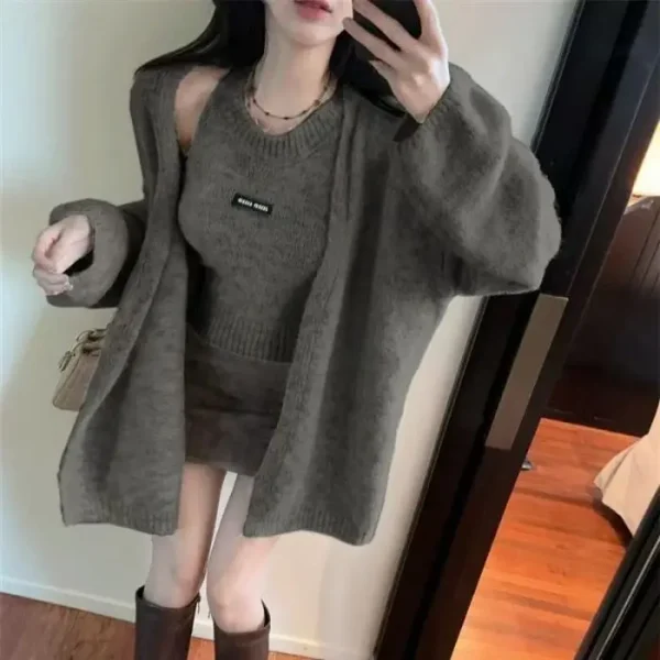 Set due pezzi maglione cardigan lavorato a maglia autunno e inverno, gilet lavorato a maglia di fascia alta autunno e inverno, lavorato a maglia pigro ed elegante 4