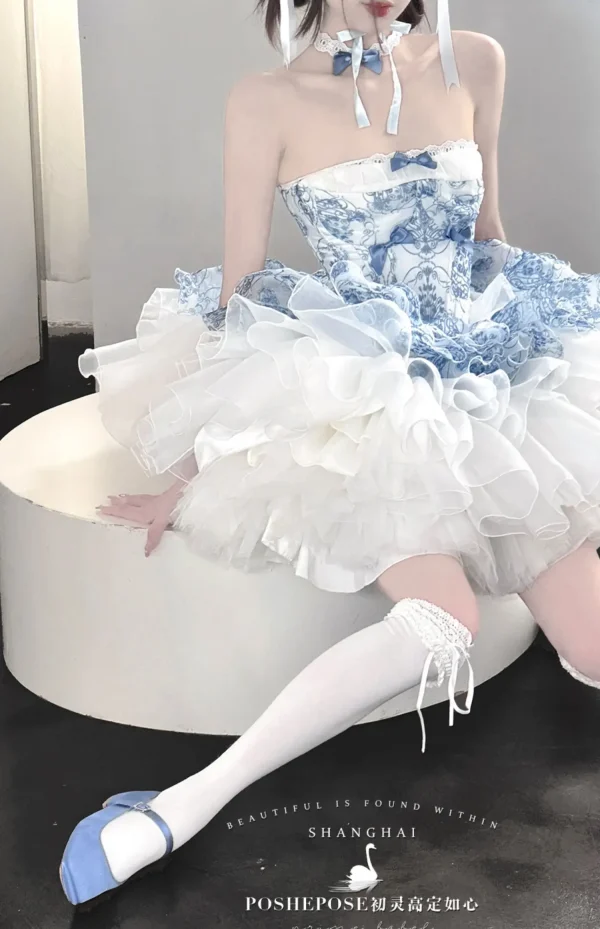 Abito natalizio dolce Lolita senza spalline Abito corto senza maniche elegante sottile a vita alta da donna con mantello Autunno e inverno 4