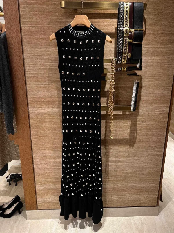 Abito da donna in maglia con volant nero con decorazione a diamante Abito estivo slim senza maniche con scollo a O per donna 1
