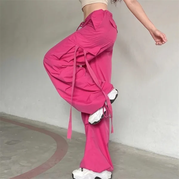 Pantaloni cargo rossi Pantaloni casual da donna Pantaloni hip-hop larghi a vita alta Pantaloni punk coreani Pantaloni con tasche capri divertenti Femme 4