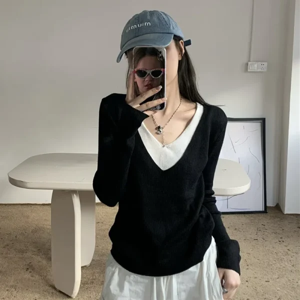 Maglione da donna alla moda Pullover patchwork in due pezzi finti Autunno Inverno Caldo maglione lavorato a maglia Camicia coreana alla moda 3