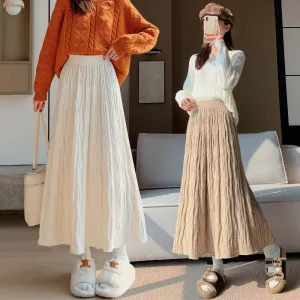 Mezza gonna piegata originale autunno/inverno 2025 edizione coreana a vita alta gonna grande altalena gonna lunga calda in lana lavorata a maglia spessa 1
