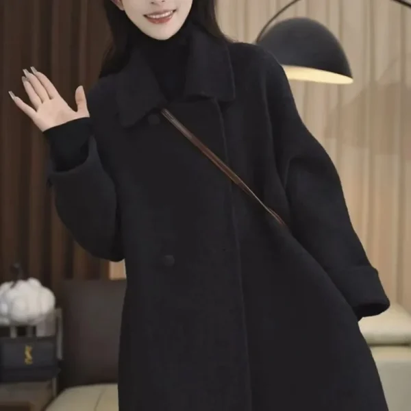 2025 Cappotto di media lunghezza alla moda con piccolo cappotto sciolto con temperamento Maunie da donna autunno e inverno Tendenza invernale 2