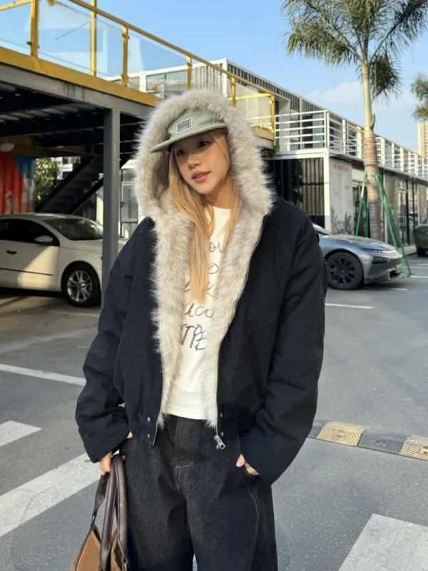 Giacca con cappuccio con collo in pelliccia retrò americana da donna Y2K Streetwear inverno nuova giacca casual allentata Harajuku calda ispessita in velluto 5