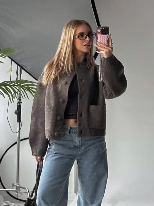 Maglione a maniche lunghe girocollo moda per donna Cappotti con tasche lavorate a maglia monopetto chic 2025 Maglieria solida autunno inverno 6
