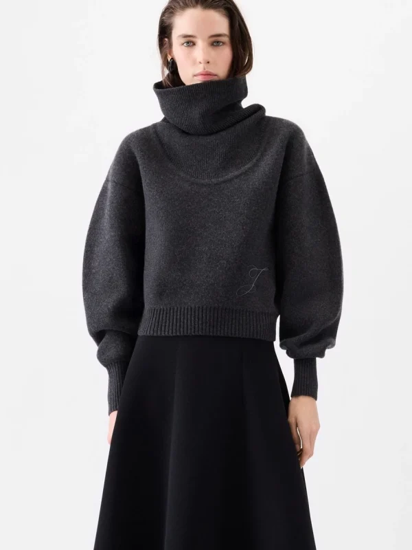 Design del marchio di lusso 2025 Inverno Nuovo in maglione lavorato a maglia grigio scuro per le donne Maglieria allentata Pullover Abiti a collo alto da donna 4