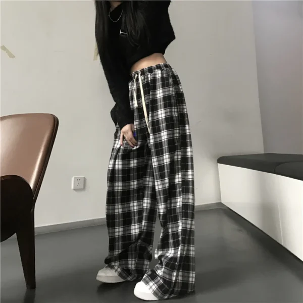Pantaloni sportivi da donna oversize Pantaloni casual scozzesi neri alla moda Tasche in vita elastiche larghe Pantaloni larghi hip-hop unisex per studenti 4