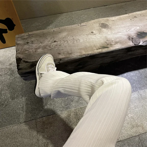Pantaloni a gamba larga lavorati a maglia a vita alta da donna Inverno 2025 Nuovi pantaloni sottili Pantaloni dritti con pieghe verticali drappeggiate 4