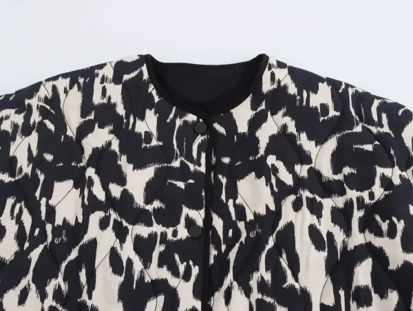 Giacca a maniche lunghe con bottoni stampati alla moda in pelle di serpente da donna in stile europeo e americano nuovo prodotto autunnale 2024 6