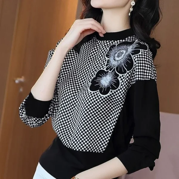 Moda versatile elegante primavera nuova stampa T-shirt donna O-Collo patchwork ricamo filo a vite allentato casual manica lunga Top 4