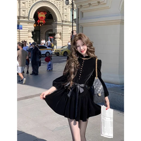 Mini abito vintage in velluto nero da donna eleganti abiti con fiocco di lusso inverno coreano soffio manica lunga aderente design una linea abiti 2