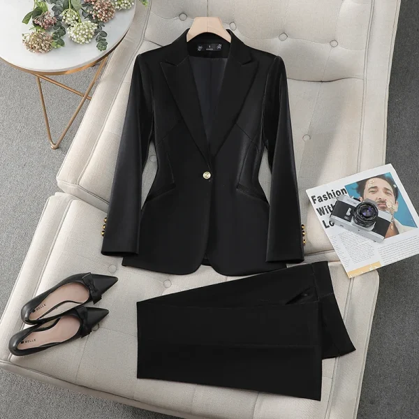 NAVIU 2025 Nuovo Rosso Nero Cachi Moda Donna Tailleur pantalone Manica lunga Solid Lady Blazer e pantaloni Formale Set da 2 pezzi per la primavera 2