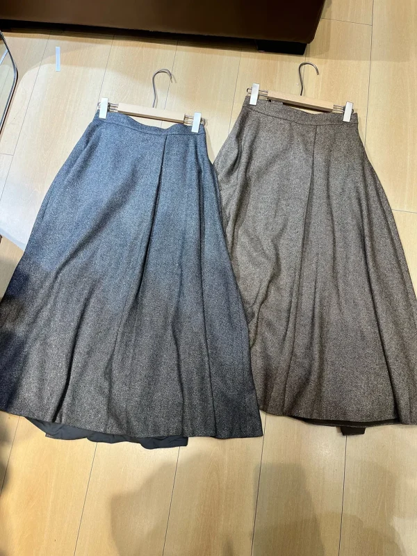 Gonna lunga in lana autunno-inverno classica ed elegante da donna 2