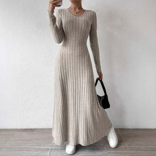 Abito streetwear a maniche lunghe lavorato a maglia alla moda per le donne Leviga e dimagrisce la tua silhouette Abito lungo in tinta unita 1
