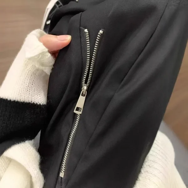 2024 Autunno/Inverno stile americano gamba dritta pantaloni casual a gamba larga con cerniera sportiva a righe design sensibilità nicchia 4