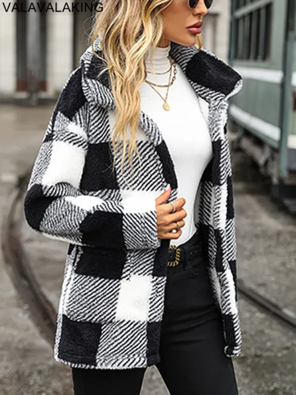 2025 Giacca spessa a maniche lunghe autunno inverno per donna Cappotto casual con bottoni caldi in peluche Cappotto scozzese allentato elegante da donna Abiti femminili 2