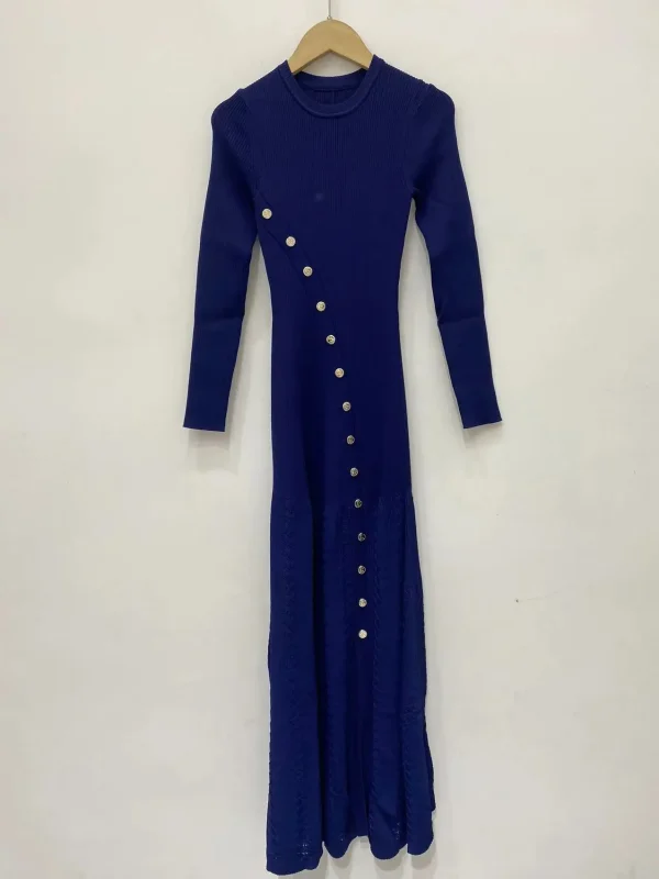 Abito da donna di media lunghezza lavorato a maglia sottile con fibbia diagonale in metallo a maniche lunghe in 2 colori 2