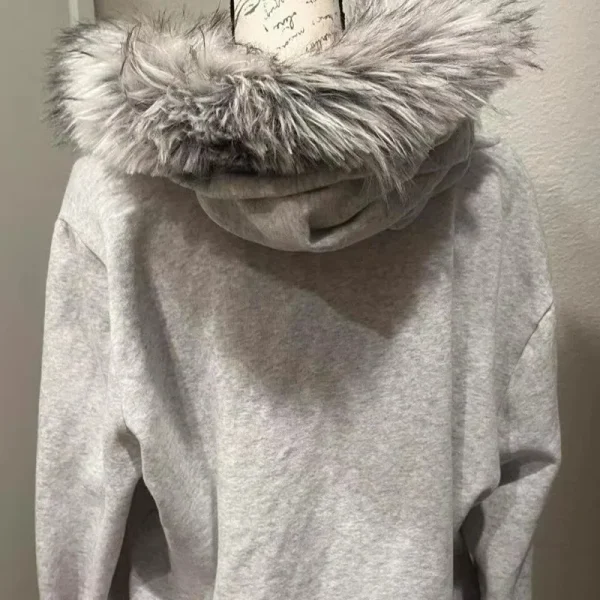 Felpa con cappuccio con cerniera con stampa di lettere americane per donna Street Hip-hop Abbigliamento casual Felpa con cappuccio con giunture in pelliccia retrò Y2K 2025 Nuovo 2