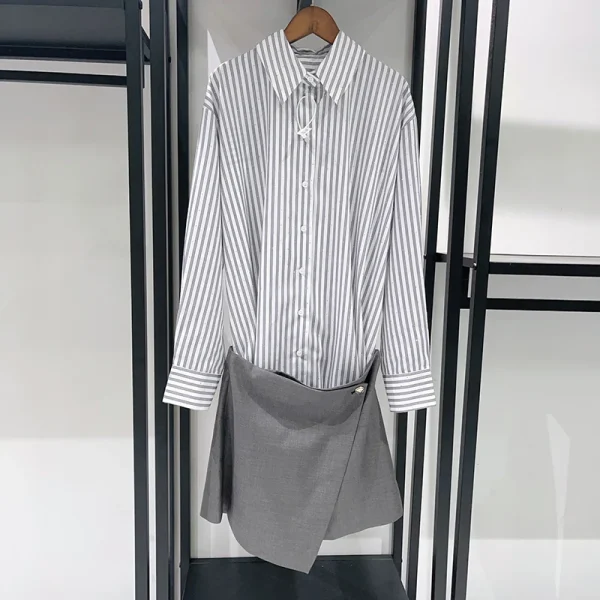 Abito camicia in due pezzi finto a righe con stampa a caldo autunno 2025 da donna per donna 1