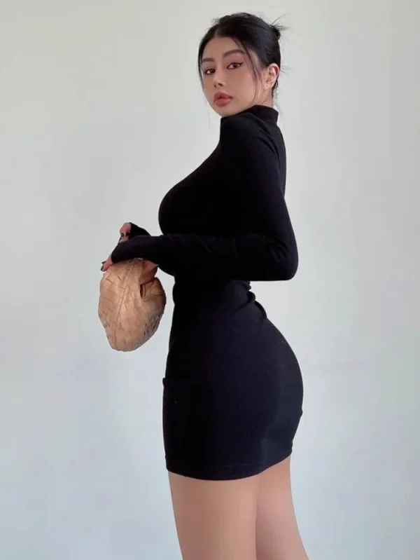Mini abito rosso mezzo dolcevita donna Y2K manica lunga sexy abito sottile sui fianchi autunno inverno donna streetwear party club abiti neri 5