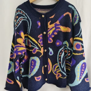 Gagaok maglione cardigan donna autunno retrò moda coreana spessa fibbia in metallo ricamo giacca lavorata a maglia abiti vintage delicati 1