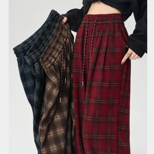 Pantaloni scozzesi di lana di alta qualità per le donne Autunno Inverno Pantaloni casual a gamba larga retrò Pantaloni streetwear in pile hip pop femminile 2025 1