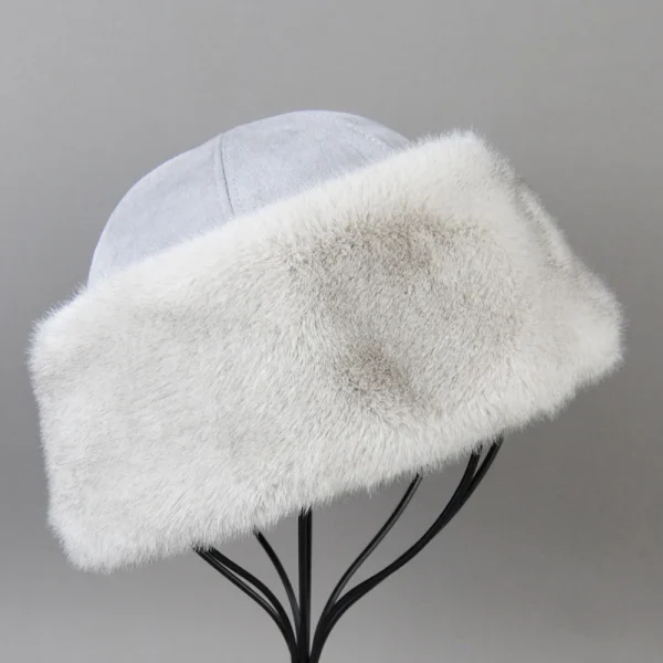Vendita calda cappello di pelliccia di visone finto berretto da baseball genuino invernale Russia moda elegante signora calda cappello di paglia con palla di pelliccia sintetica 3