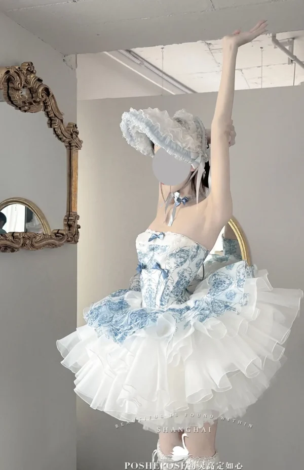 Abito natalizio dolce Lolita senza spalline Abito corto senza maniche elegante sottile a vita alta da donna con mantello Autunno e inverno 5