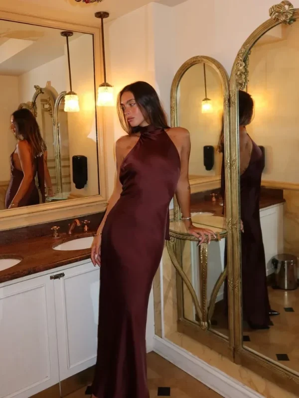 Elegante abito lungo con lacci in raso marrone con scollo all'americana Abiti aderenti senza maniche senza spalline sexy con spalle scoperte Autunno New Lady Party Robe 2