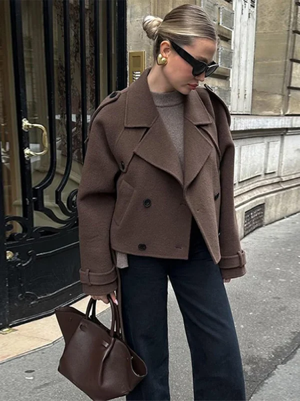 Trench corto solido per donna Giacche a maniche lunghe doppio petto con lacci 2025 Autunno Inverno Moda alta streetwear Lady 2