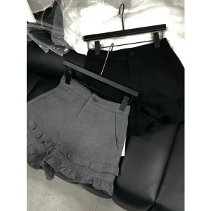 Pantaloncini di lana con design a volant dimagrante a vita alta dolce stile coreano Donna Primavera Autunno Nuovi pantaloni alla moda versatili 1