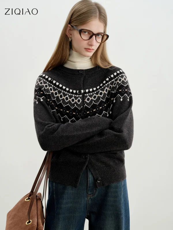ZIQIAO 2025 Inverno Inizio autunno Nuovo arrivo Fair Isle Cardigan aperto lavorato a maglia Petite donna Maglieria di lana chic e di ispirazione vintage 1