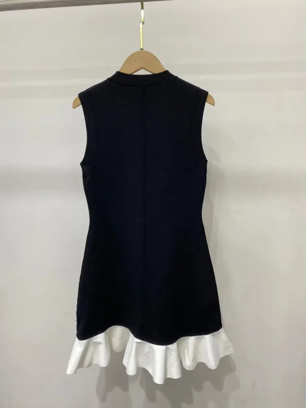Abito da donna nero senza maniche con volant in maglia con bottoni sulle spalle, girocollo, mini abito elegante femminile primavera estate 4