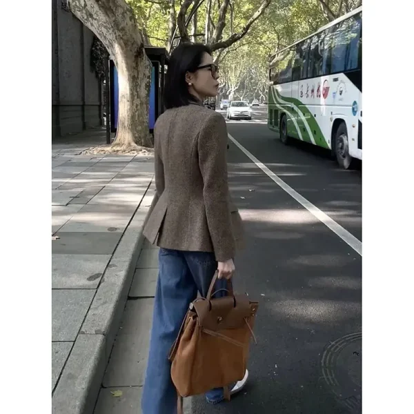 Giacca di lana da donna 2025 Autunno Inverno Retro Slim High End Cappotto corto femminile Moda Comodo temperamento Cappotto da donna 6